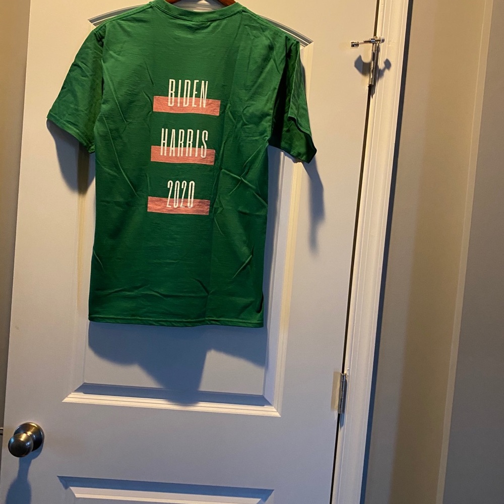 NWT Yes We Kam t-shirts - Picture 2 of 3